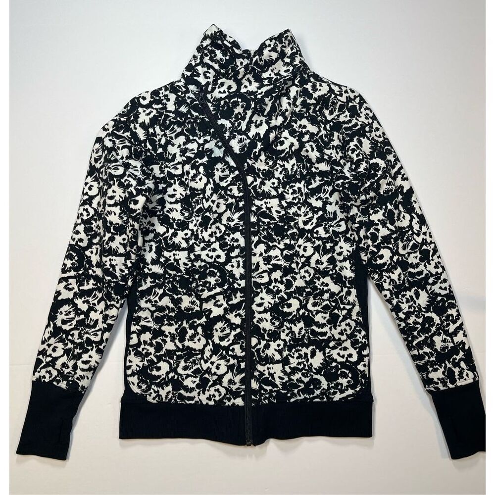 Lululemon Cozy Cuddle Up Jacket Fleur Sombre White Black Style W4IDCS Size 6